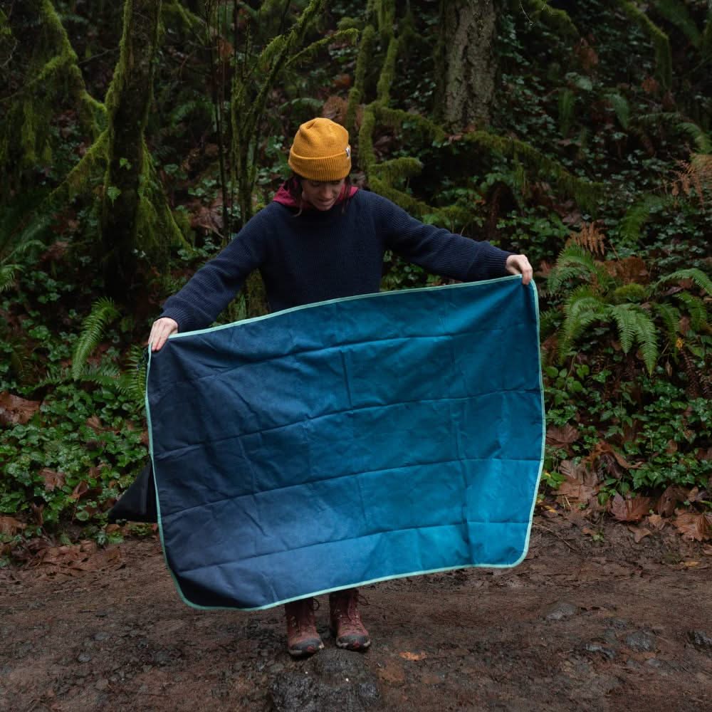 Rumpl Everywhere Mat Mini - Ocean Fade Everywhere Mat Mini - Ocean Fade | Rumpl Blankets For Everywhere Everywhere Mat Mini