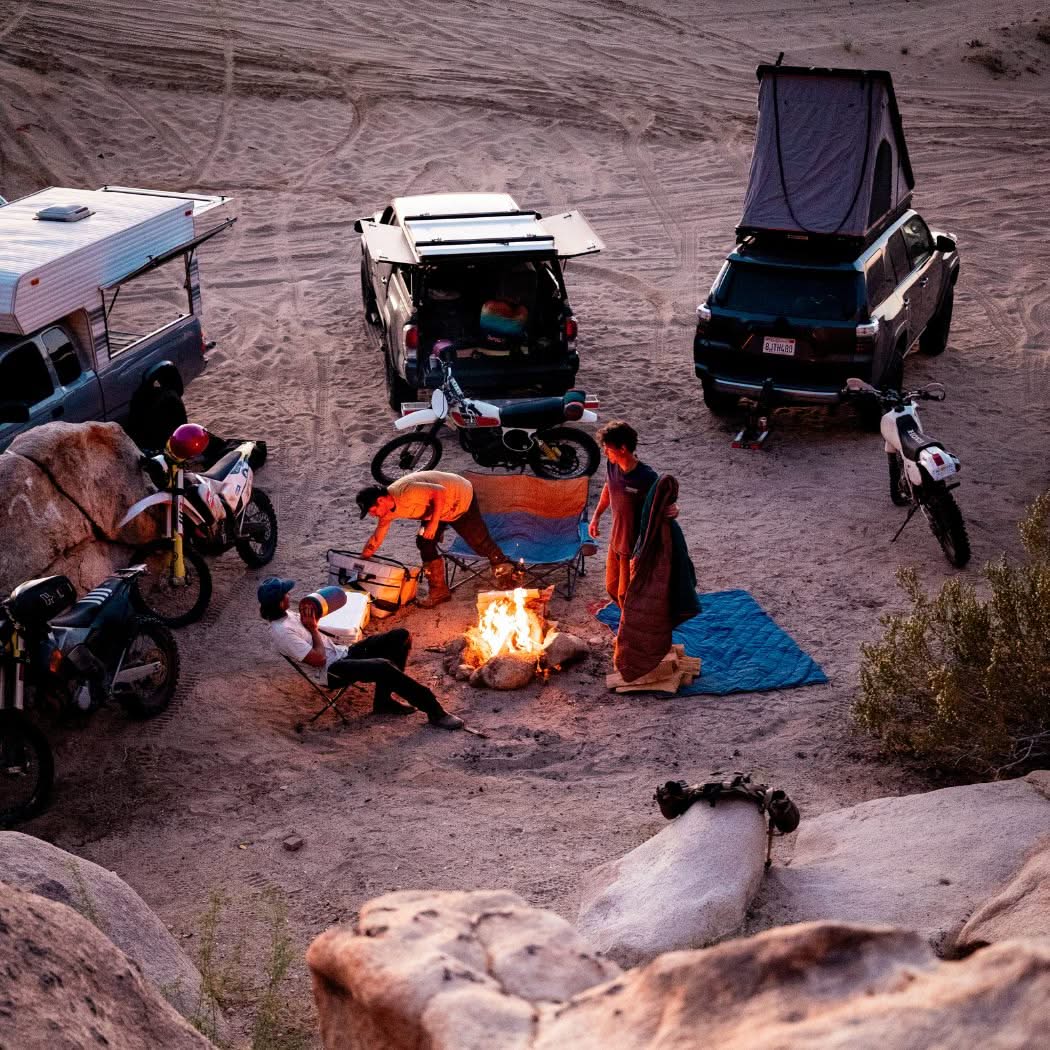 Rumpl Flame Puffy Blanket - Hot Moss Flame Puffy Blanket - Hot Moss | Rumpl Blankets for Everywhere Flame Puffy