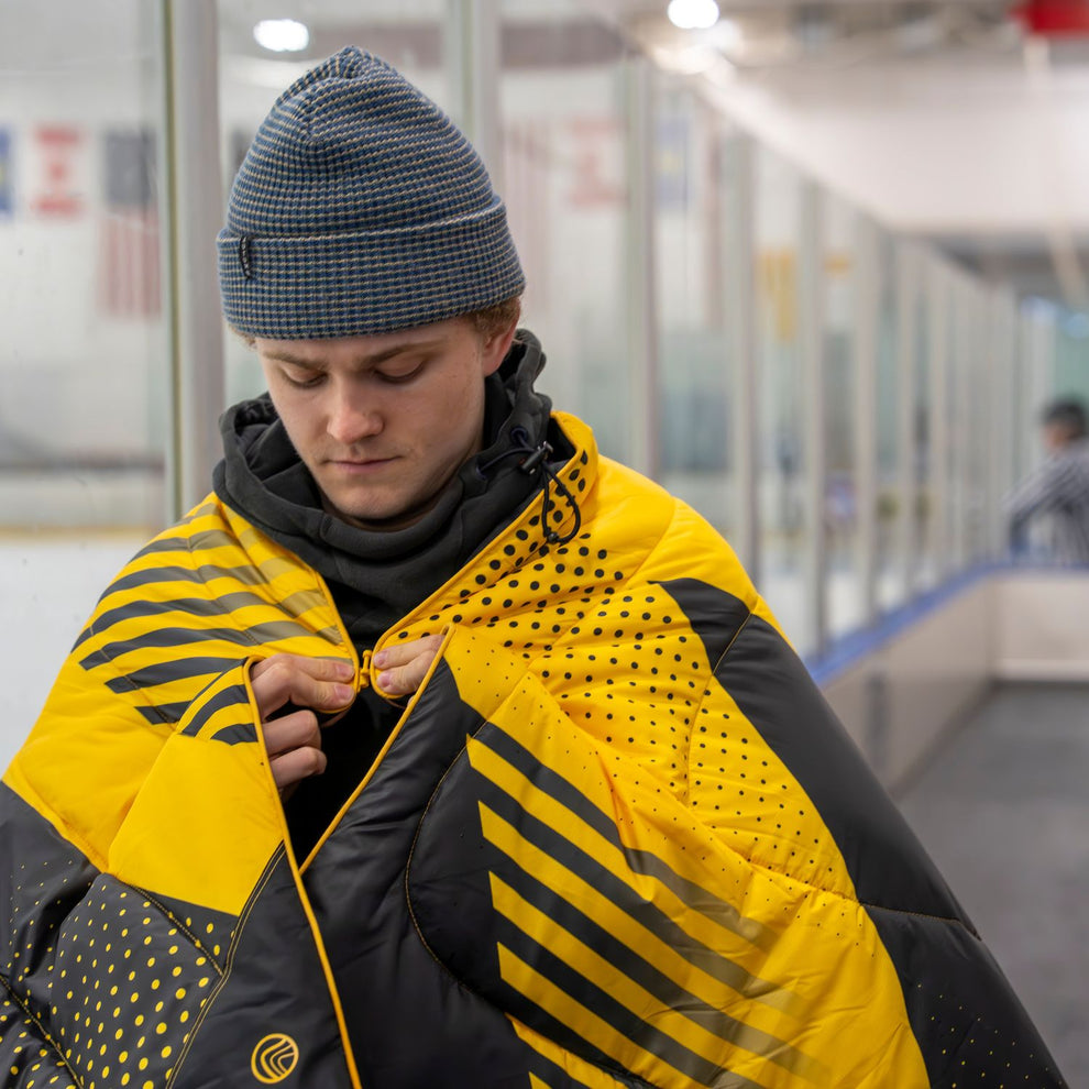 Rumpl Gametime Puffy Blanket - Yellow / Black Gametime Puffy Blanket - Yellow / Black | Rumpl Blankets For Everywhere Gametime Puffy