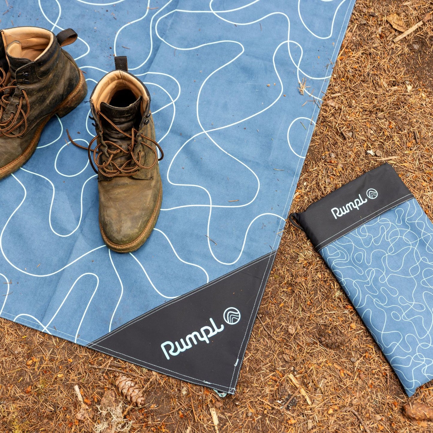 Pack Mat - Puzzled Blue