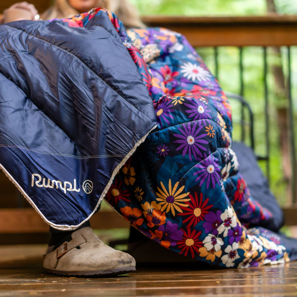 Fleece Puffy 2 Person Blanket - Midnight Bloom