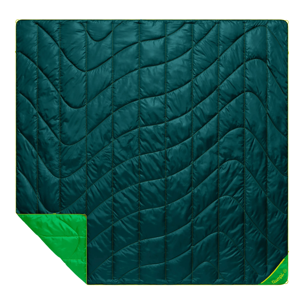 Extra-large recycled ripstop outdoor puffy blanket. Inspect durable materials, easy cleaning, and target STR guests.