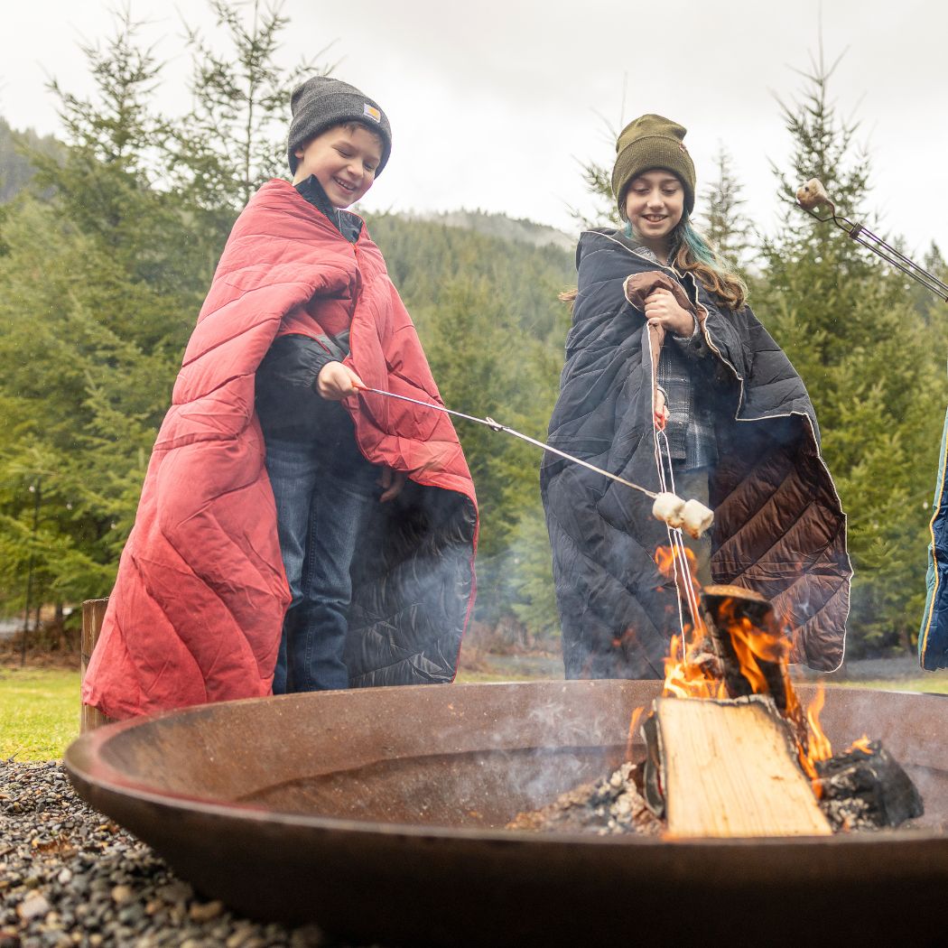 Rumpl Campfire Puffy Throw Blanket - Cherry Charcoal Campfire Puffy Throw Blanket - Cherry Charcoal | Rumpl Blankets For Everywhere Solid Campfire Puffy