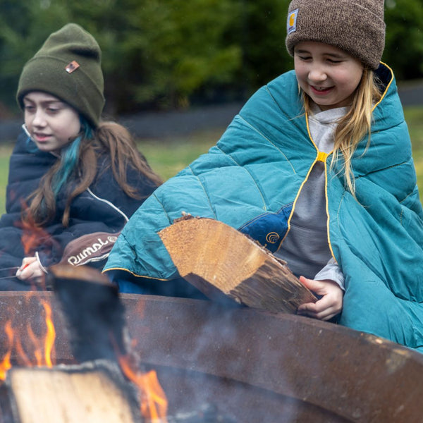 Rumpl Campfire Puffy Throw Blanket - Sage Navy Campfire Puffy Throw Blanket - Sage Navy | Rumpl Blankets For Everywhere Solid Campfire Puffy