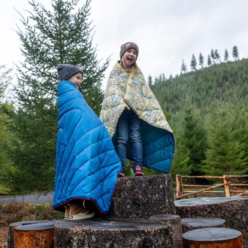 Original Puffy Throw Blanket - New Wave Blue