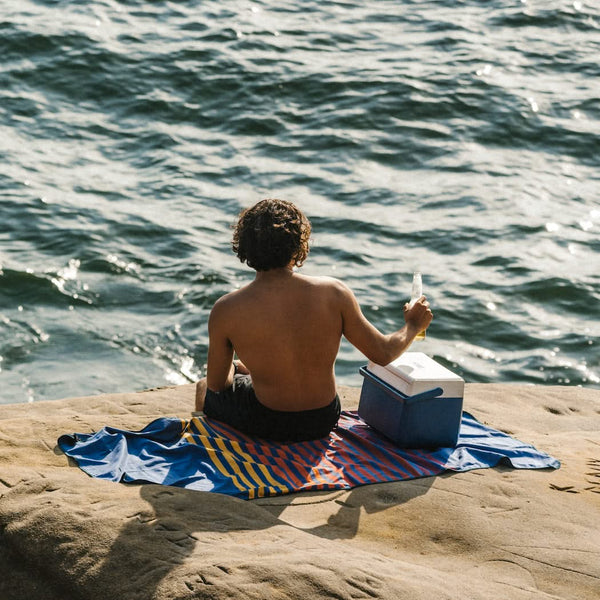 Rumpl Everywhere Towel - Deepwater Rays Everywhere Towel