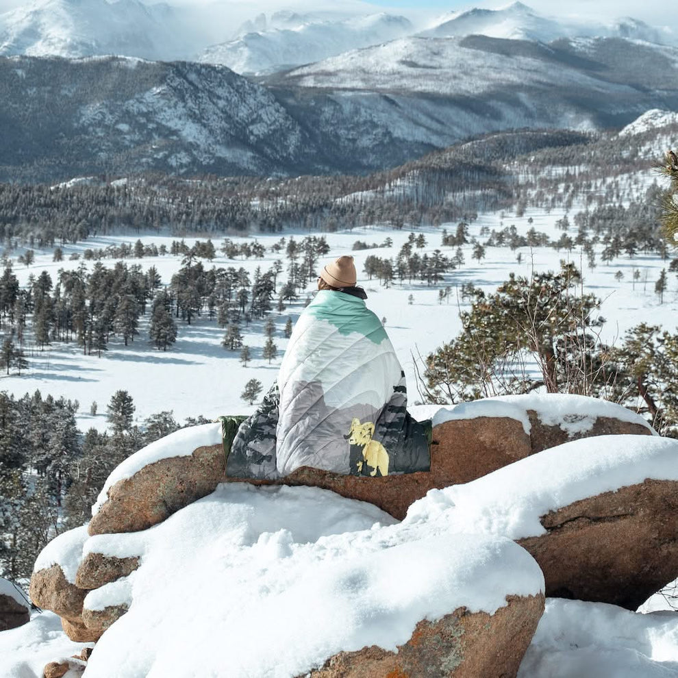 Original Puffy Blanket Rocky Mountains Rumpl