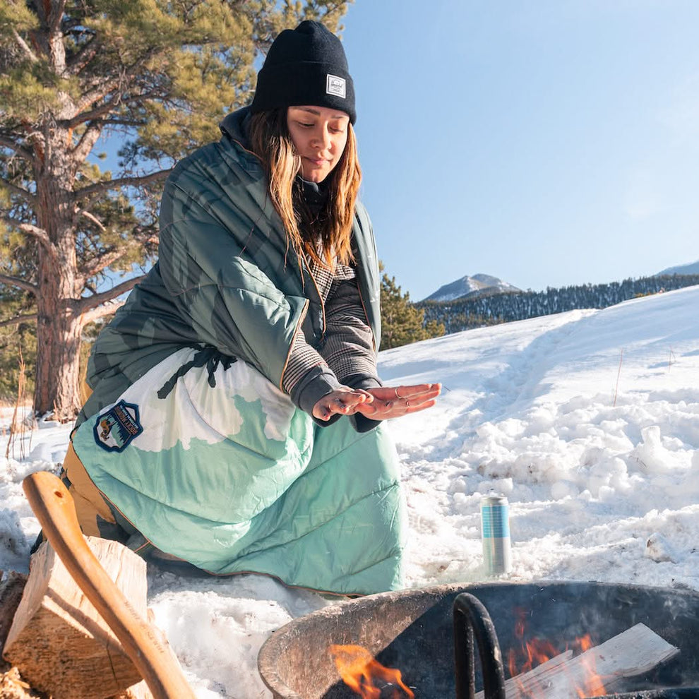 Original Puffy Blanket Rocky Mountains Rumpl