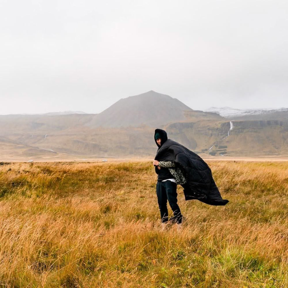 Down Puffy Blanket Black Rumpl